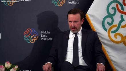 Sen. Chris Murphy tells Middle East Institute he and others briefed on Iran war plans