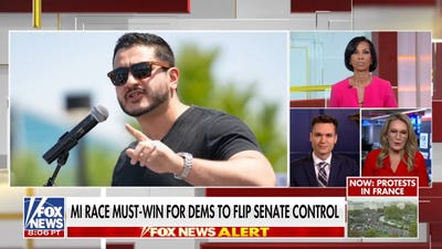 Trump ramps up midterm fight as election looms
