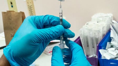 Americans 'do not need' COVID-19 booster shot, FDA, CDC say
