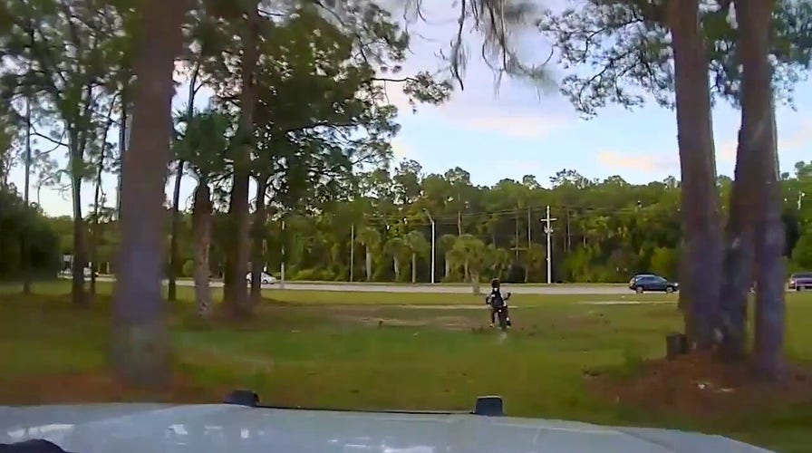 Teen ungraded  biker leads constabulary  connected  pursuit