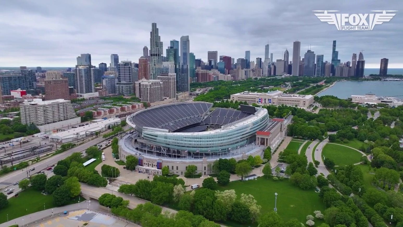 Fox Flight Team captures stunning Chicago skylines during early morning ride