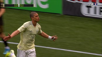 Portland Timbers' Kevin Kelsy Wins the Game Late with a Last Minute Goal vs. LAFC