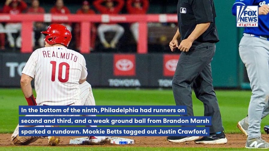 Phillies star makes inexplicable baserunning error to end game in chaotic fashion