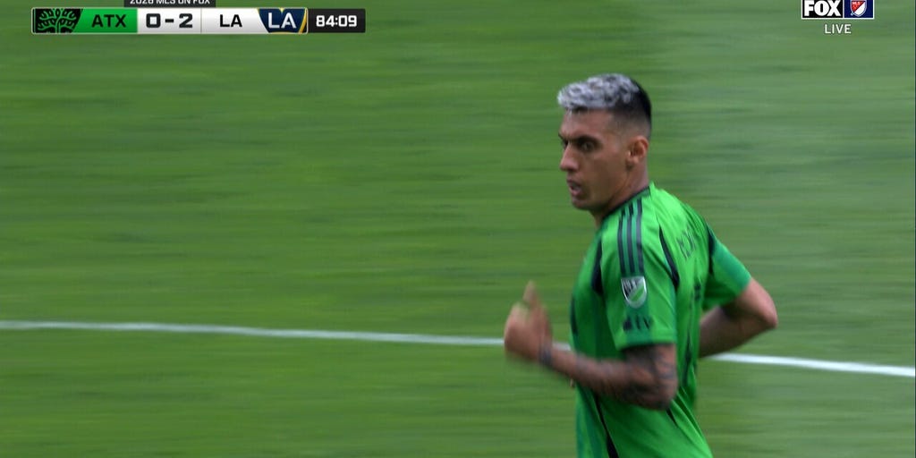 Austin FC's Myrto Uzuni Scores Screamer Goal vs La Galaxy