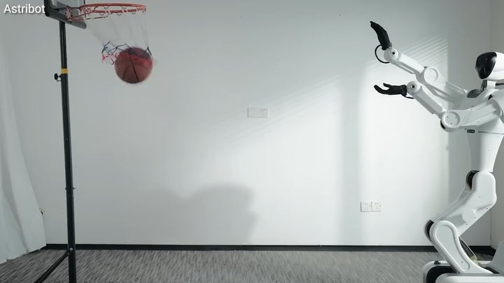 'CyberGuy': This robo-helper can do chores, shoot hoops