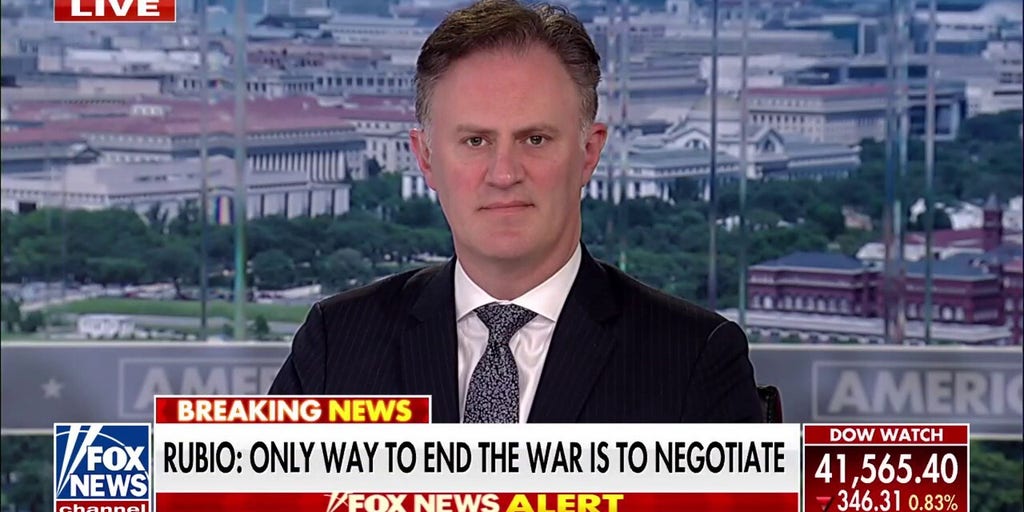 US lefts temporary pause on military aid to Ukraine