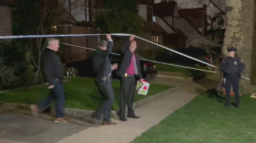 Police collect evidence in NYC mom murder 