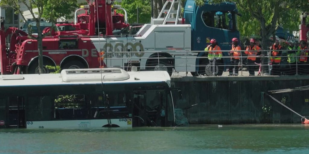 Bus pulled from Seine after crash sends vehicle into river, massive rescue response unfolds