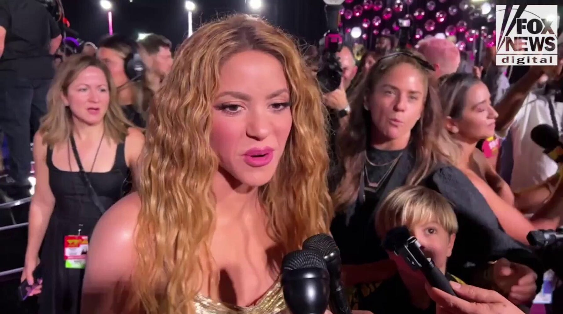 Shakira's Starry Night: A Fashionable Extravaganza at the MTV VMAs