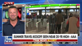 Travel expert urges holiday travelers to 'roll with the punches' amid expected travel delays - Fox News