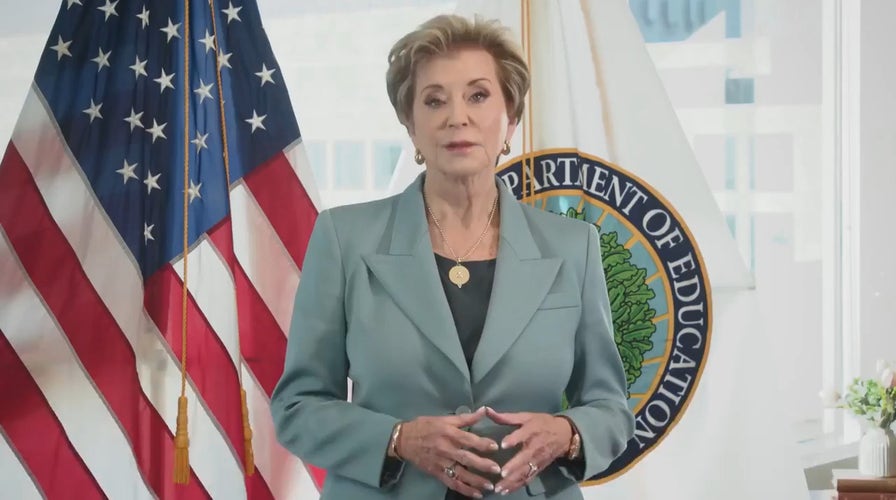 Linda McMahon questions the national  authorities  successful  acquisition  aft  country's longest shutdown