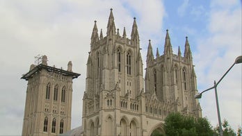 Washington National Cathedral pays tribute to Queen Elizabeth II
