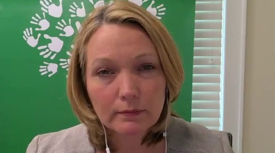 La madre de la víctima de Sandy Hook envía un mensaje a los padres de las víctimas del tiroteo en la escuela de Texas