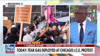 ICE deploys tear gas as Chicago protesters block vehicles