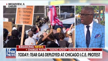 ICE deploys tear gas as Chicago protesters block vehicles