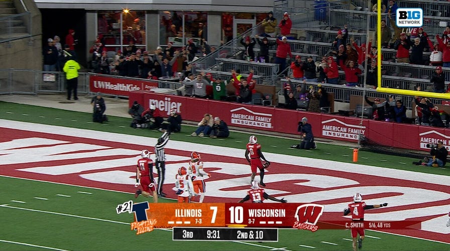 Wisconsin's Darrion Dupree rushes for 84-yard TD to widen  pb  implicit    Illinois