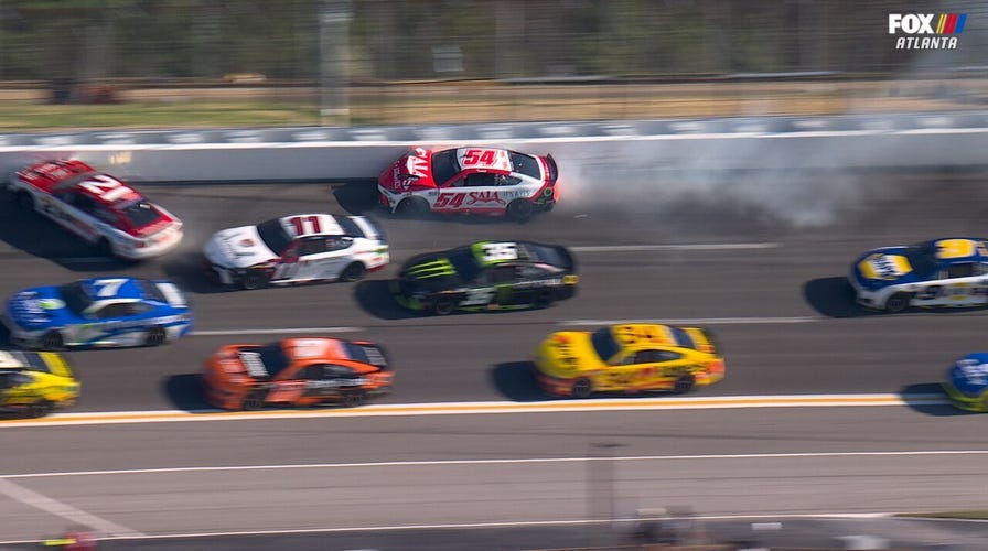 Ty Gibbs and Josh Berry involved in eight-car wreck on Lap 81 at Atlanta | NASCAR on FOX