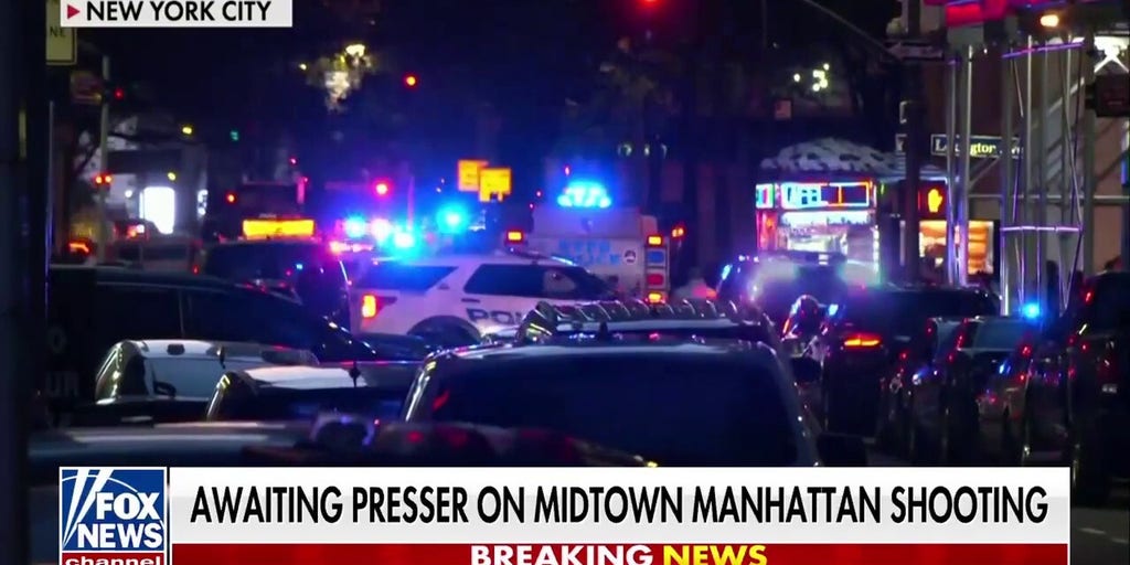 Former NYPD Officer Blames Bystander Apathy for Manhattan Shooting Deaths