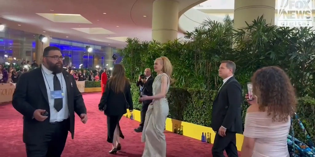 Nicole Kidman walking the red carpet at the 2025 Golden Globe Awards