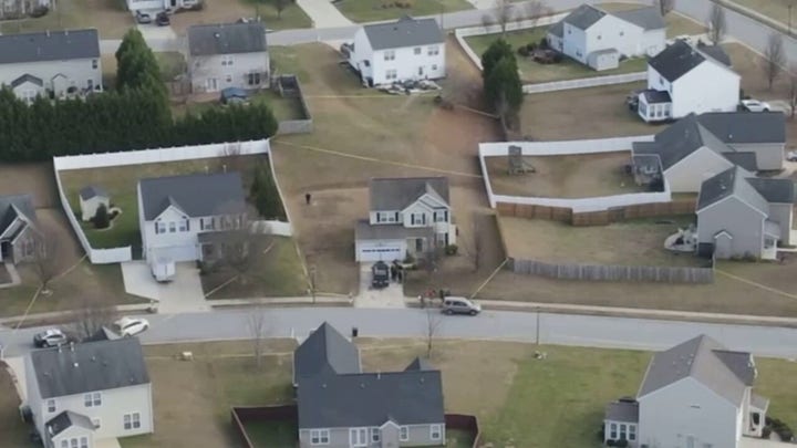 North Carolina murder-suicide leaves five dead, police say two people were 'screaming for help'