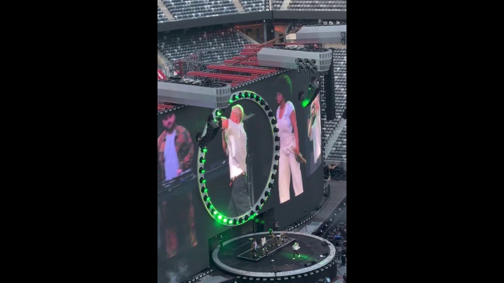 Macklemore opened his performance with an anti-ICE and Israel rant