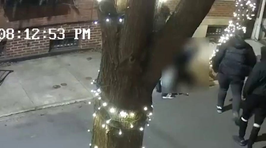 Woman beaten in violent Philadelphia robbery