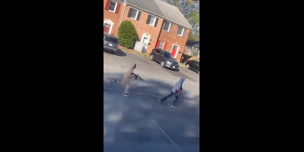 Men with guns seen in area of Virginia shooting