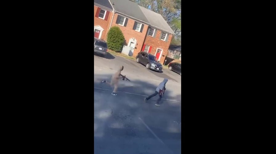 Men with guns seen in area of Virginia shooting