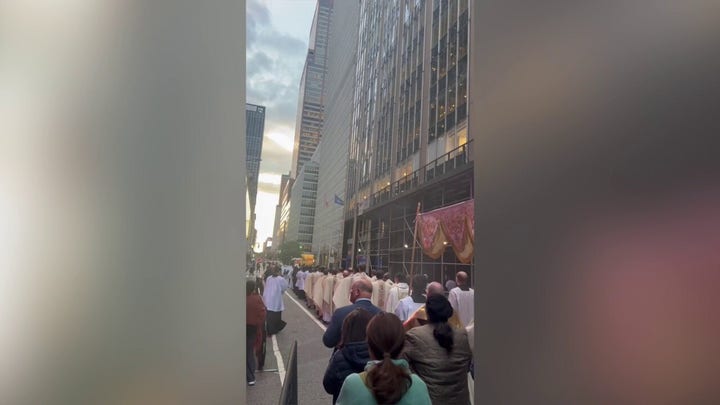 Fox News' Martha MacCallum witnesses a Eucharistic procession in New York City