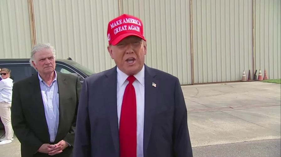 El ex presidente Trump critica la respuesta del presidente Biden y de la vicepresidenta Kamala Harris a la destrucción del huracán Helene en el sureste del país