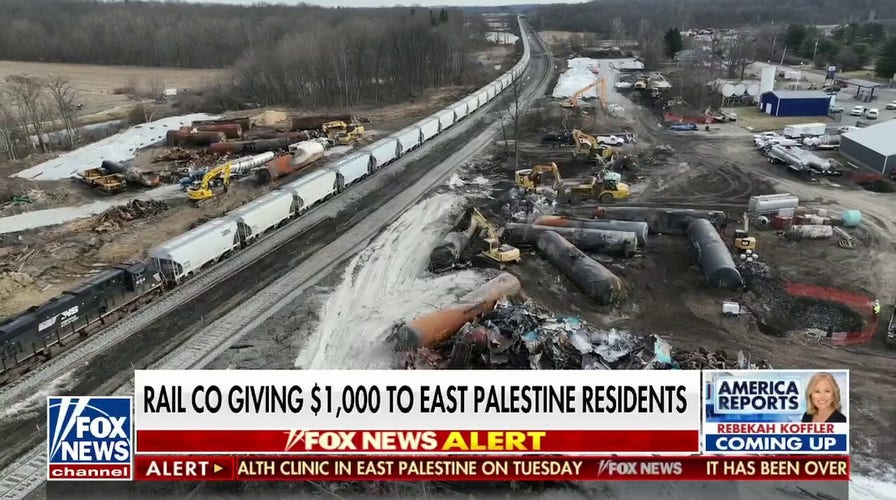 Norfolk Southern rail company gives $1,000 to East Palestine residents