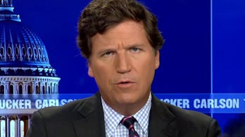 Tucker: Meghan Markle reenacts her curtsy to the Queen