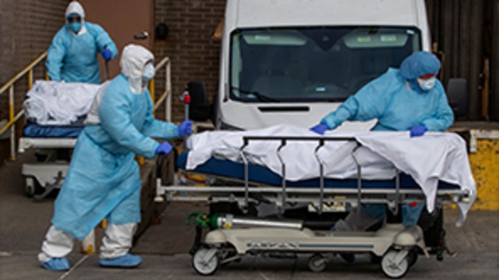 US death toll, unemployment figures soar amid coronavirus crisis