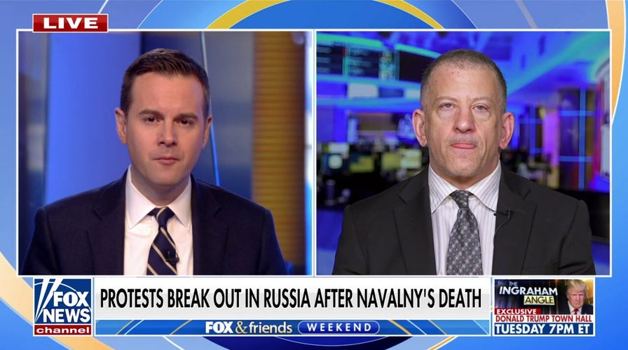 Navalny exposed Putin’s ‘massive corruption’ to his millions of social media followers: Dan Hoffman