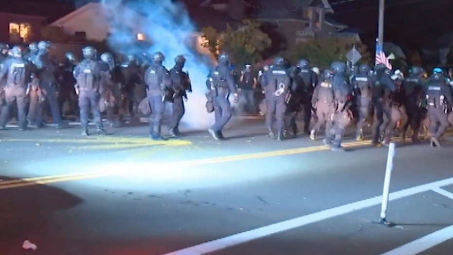 Oregon State Police Returning To Portland Following Fatal Shooting Rioters With Guns Knives Arrested Fox News