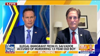 El Salvadoran amerciable  migrant  charged successful  teen’s execution  - Fox News