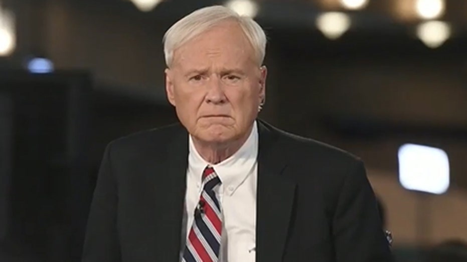 Chris Matthews forced out by MSNBC in 'stunning' TV moment: Howard Kurtz