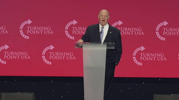 Border czar Tom Homan fires back at protester: 'Get out of here, you loser!'