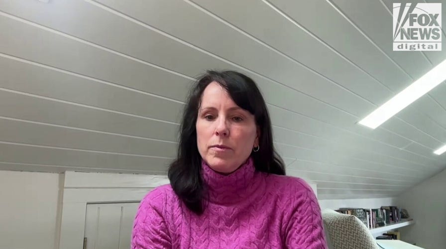 Mom of erstwhile  Yale swimmers opens up   connected  university's attraction    of her children; 'Like North Korea'