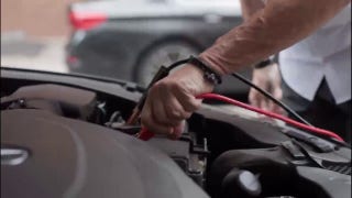 NYC mayoral candidate Andrew Cuomo ad shows him helping jump start a vehicle