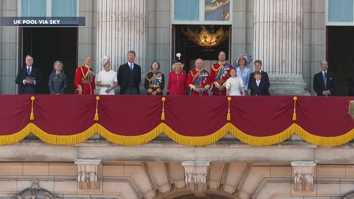 Royal family watches flypast from Buckingham Palace balcony