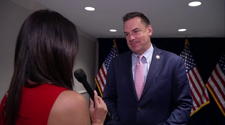 Top Trump political advisers huddle with House Republicans on rebranding of Big Beautiful Bill