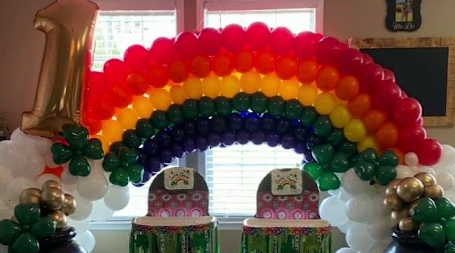 Balloon artists leave inflatable bouquets around their towns in effort to spread positive energy amid coronavirus