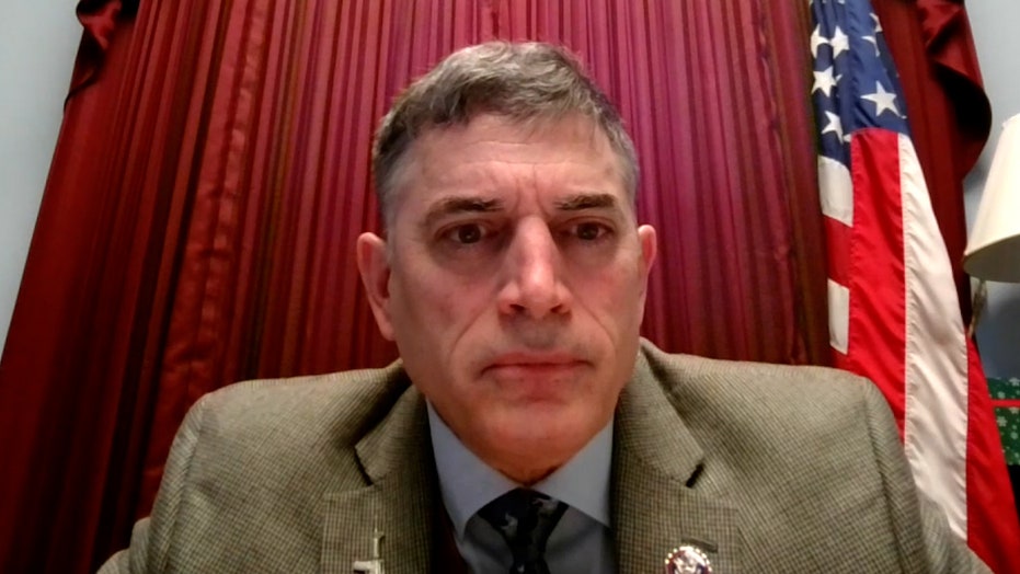 GOP rep says he intentionally sidestepped House metal ...