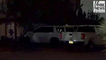 WATCH: Fox News Digital captures camera flashes inside Annie Guthrie's home