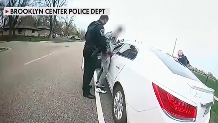 LIVE UPDATES: Daunte Wright police officer shooting body-camera footage  released | Fox News