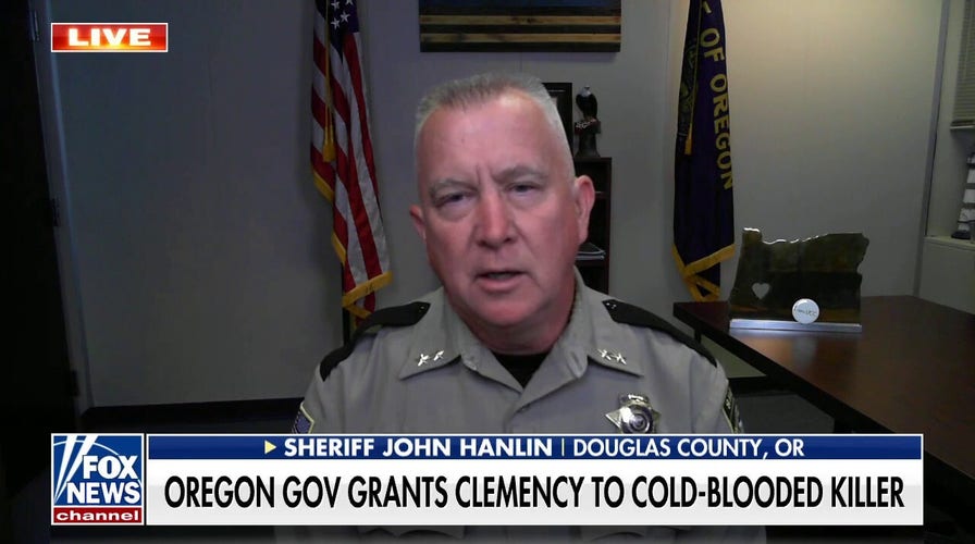 Oregon sheriff 'disgusted' by governor granting 'cold-blooded killer' clemency