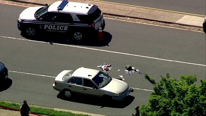 2 officers shot in Virginia