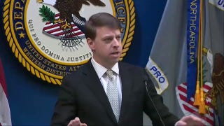 Los fiscales describen cómo FBI y las fuerzas del orden frustraron el presunto complot para atentar en Nochevieja.