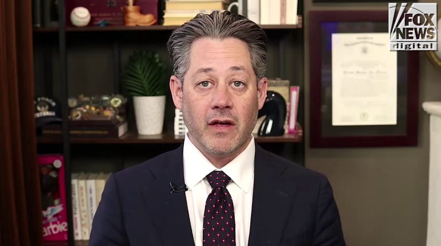 Former federal prosecutor calls for FBI and CIA review of alleged foreign funding behind Minneapolis protests